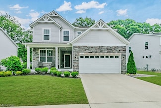 6215 Cardinal Meadows Ct, Mentor, OH 44060