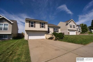 10856 Black St, Omaha, NE 68142