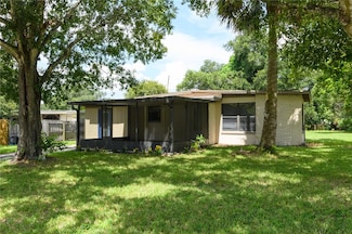 118 W Woodland Dr, Sanford, FL 32773