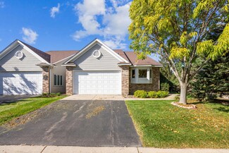14270 Peninsula Point Dr, Savage, MN 55378