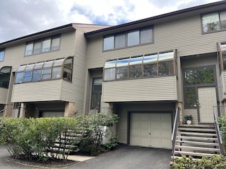 2539 Bedford St Unit 36B, Stamford, CT 06905