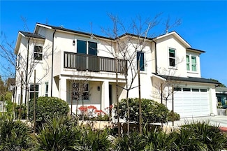 302 Cabrillo St, Costa Mesa, CA 92627