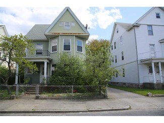 71 Englewood Ave, Pawtucket, RI 02860