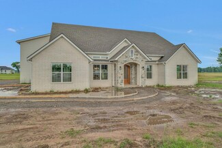 1207 Meadow Ln, Pittsburg, KS 66762