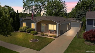41615 Westmeath Cir, Clinton Township, MI 48038