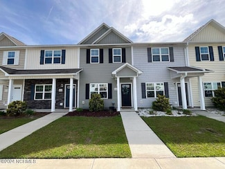 606 Justice Farm Dr, Sneads Ferry, NC 28460