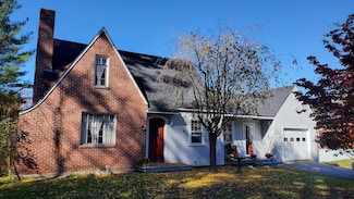 11 Prospect St, Jaffrey, NH 03452