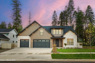 11947 N Rocking r Rd, Hayden, ID 83835