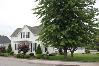 306 S Race St, Haubstadt, IN 47639