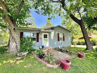 117 S Bluff Ave, Tahlequah, OK 74464