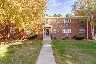 245 Regency Park Dr, Agawam, MA 01001