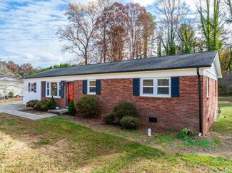 2548 32nd Ave NE, Hickory, NC 28601