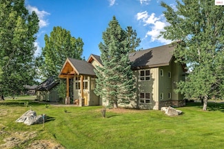 20 Gracie Ln, Sandpoint, ID 83864