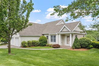 301 Autumn Ridge Dr Unit 301, Ayer, MA 01432