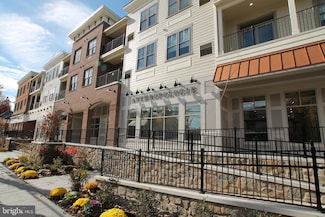 200 N Sycamore St Unit 2K, New Town, PA 18940