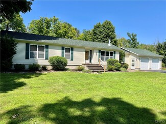 406 Middle Rd, Oswego, NY 13126