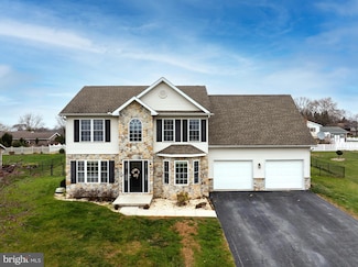 51 Diopside Dr, Chambersburg, PA 17202