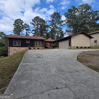 2504 Amalfi Dr, Conyers, GA 30012