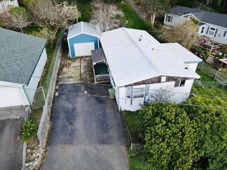 630 Tiara St, Lakeside, OR 97449