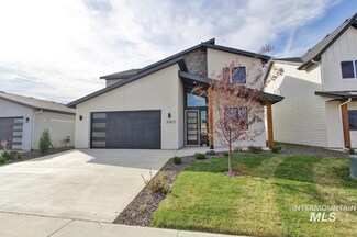 7672 W Old School St, Meridian, ID 83646