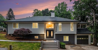 1996 Briarwood Dr, Gainesville, GA 30501