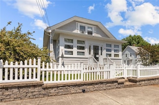 39 Owen Ave, Pawtucket, RI 02860