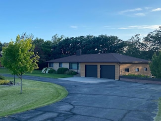 4680 15th St NE, Willmar, MN 56201
