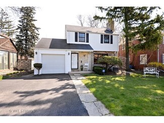 9509 Crawford Ave, Evanston, IL 60203