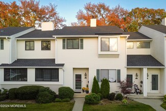 145 Clubhouse Dr, Middletown, NJ 07748