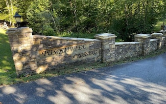 5 Tusquittee St, Hayesville, NC 28904