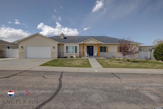 1412 Yorkshire Ave, Casper, WY 82609