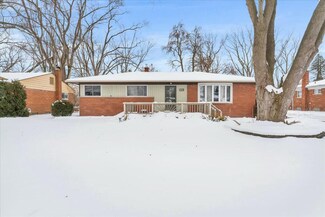 4588 Beuren St, Shelby Township, MI 48316