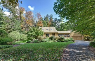 10 Lake View Rd, Great Barrington, MA 01230