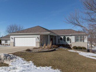 217 Maple St E, Dover, MN 55929