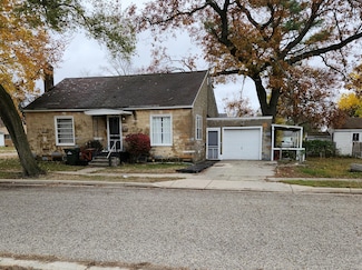 954 Plymouth St, Muskegon, MI 49442