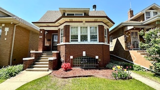 2742 N 76th Ct, Elmwood Park, IL 60707