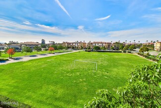 209 Riverdale Ct Unit 564, Camarillo, CA 93012