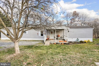 80 Barrick Hill Rd, Shermans Dale, PA 17090