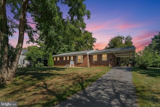 328 S Church St, Berryville, VA 22611