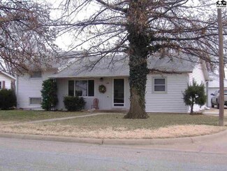 108 N Topeka St, Haven, KS 67543