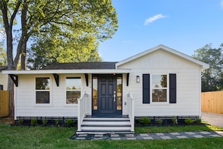 7810 Appleton St, Houston, TX 77022