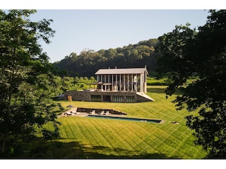 461 Silvernails Rd, Pine Plains, NY 12567