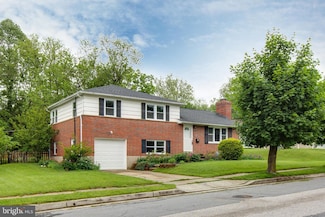 104 Hollow Brook Rd, Timonium, MD 21093