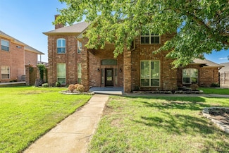9120 Nob Hill Dr, North Richland Hills, TX 76182