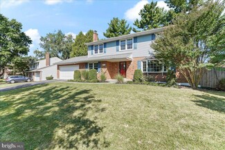 3301 Cross Country Dr, Wilmington, DE 19810