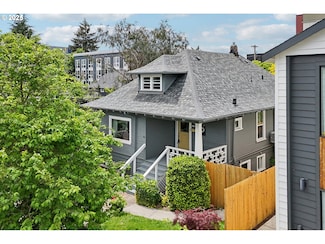 5205 N Maryland Ave, Portland, OR 97217