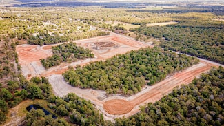 112 Las Alturas Dr, Elgin, TX 78621