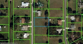 7609 Honeysuckle Dr, Sebring, FL 33876