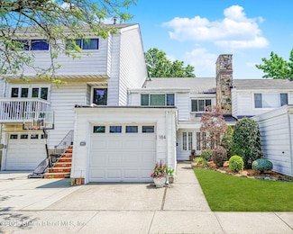 164 Dover Green, Staten Island, NY 10312