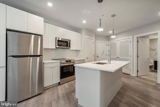3449 Scotts Ln Unit B210, Philadelphia, PA 19129
